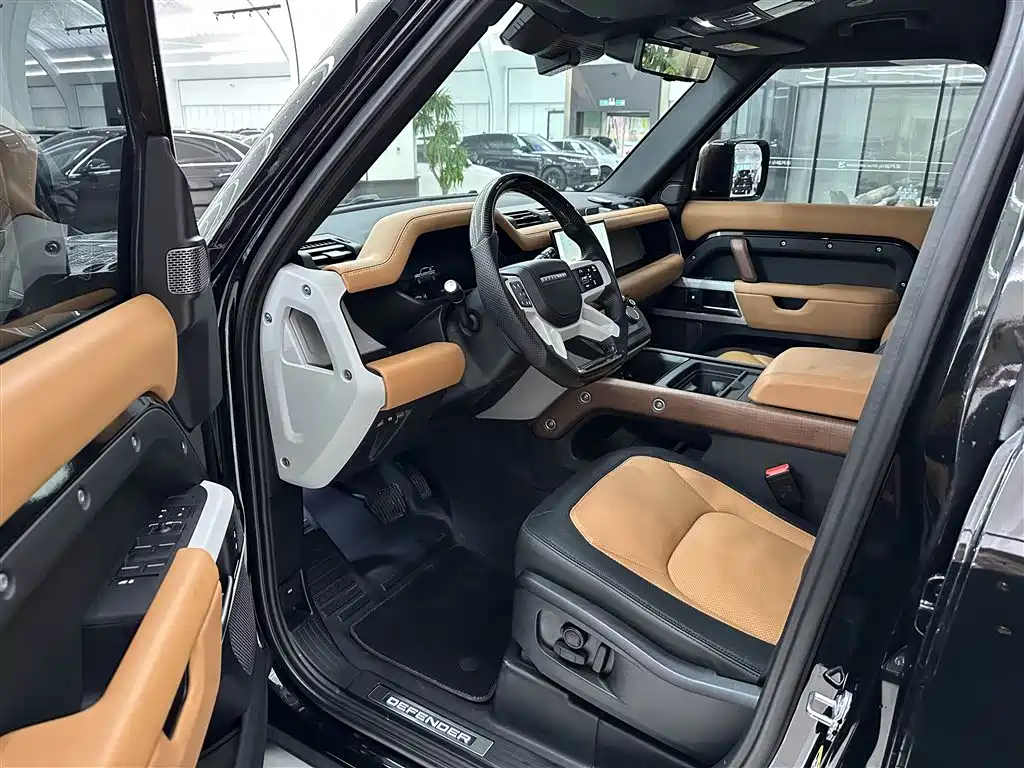 Land Rover Defender 2024 110 3.0T P400 X-DYNAMIC HSE фото 6