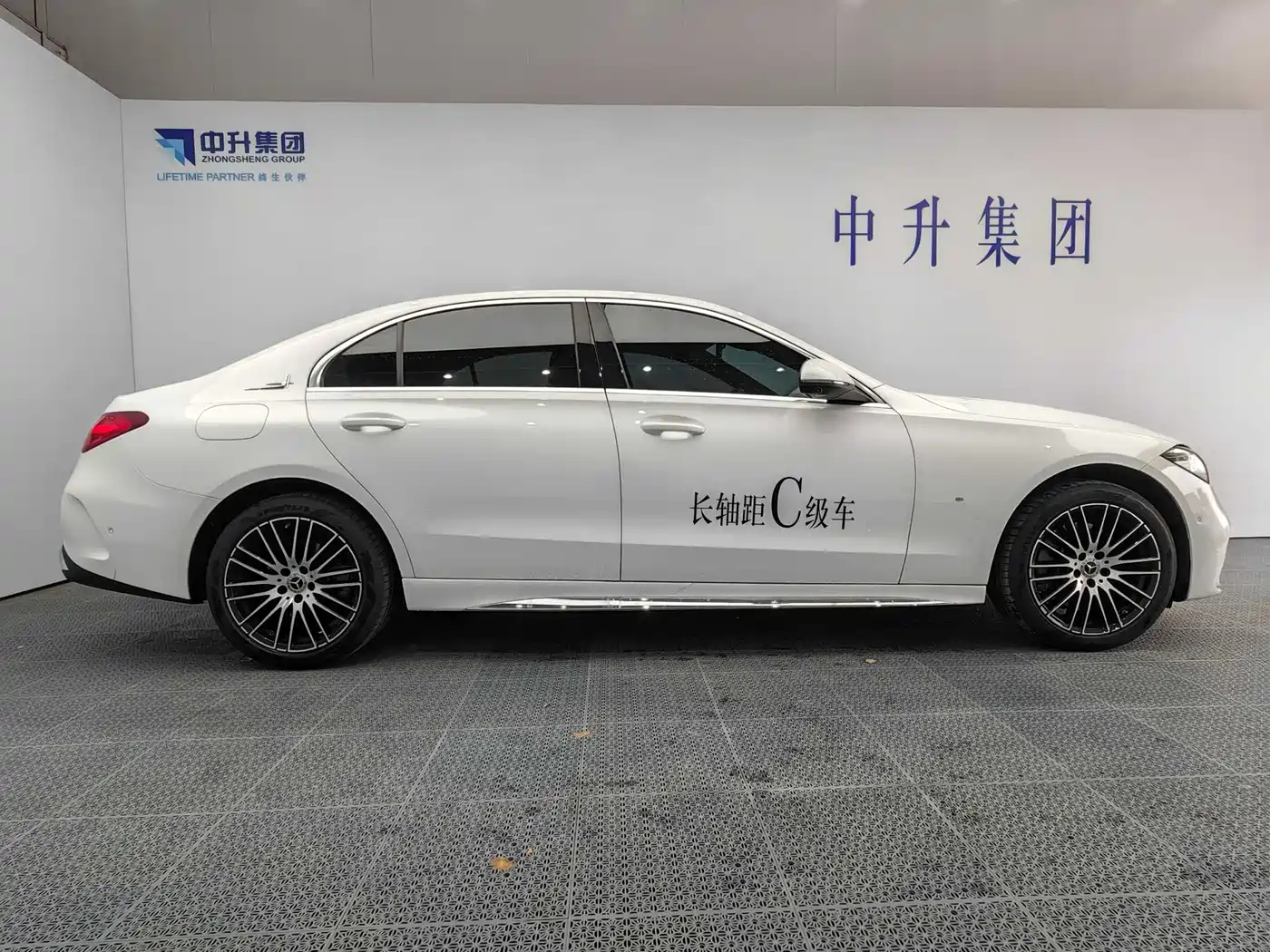 Mercedes-Benz C-Class 2025 C 260 L Sport Edition фото 7