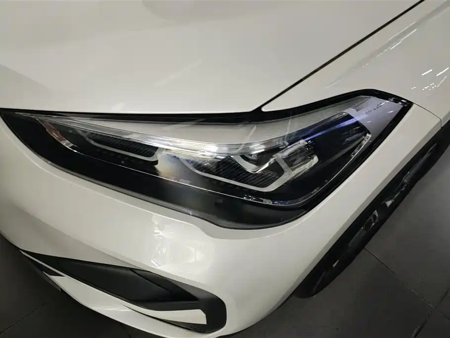 BMW X1 2022 sDrive25Li Leading фото 5