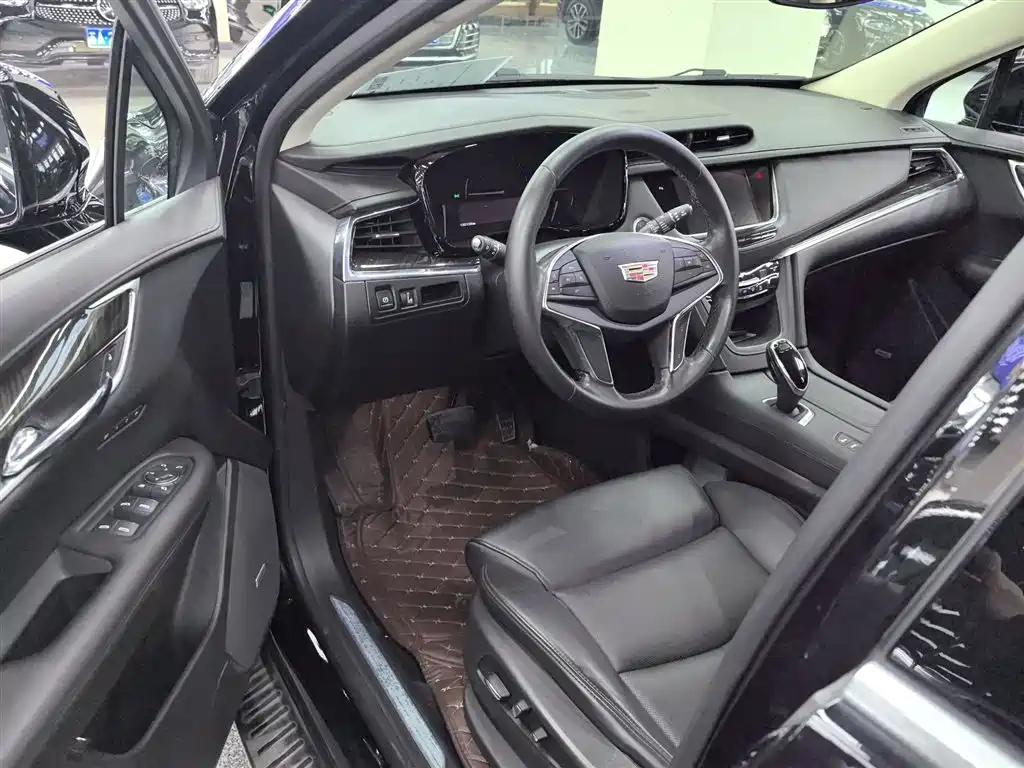 Cadillac XT5 2016 28T AWD Luxury Model фото 12