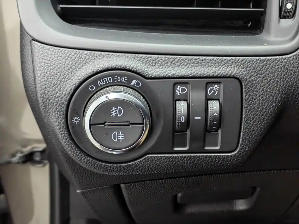 Photo 21 - Buick Envision Plus