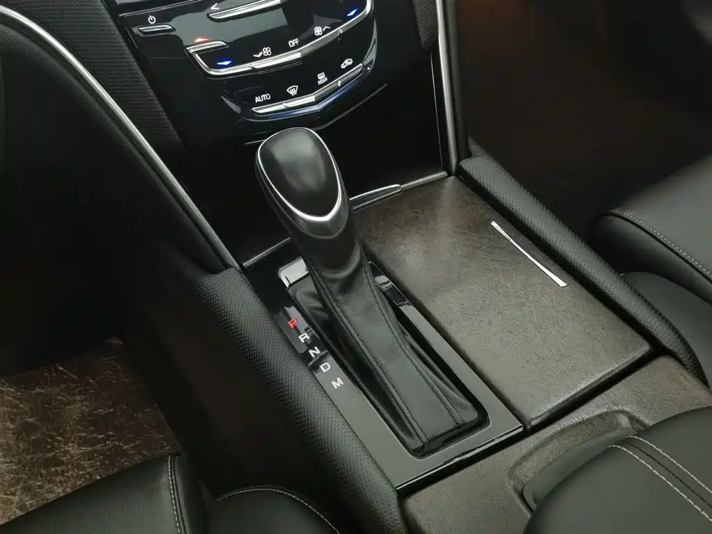 Cadillac XTS 2018 28T Technology фото 13