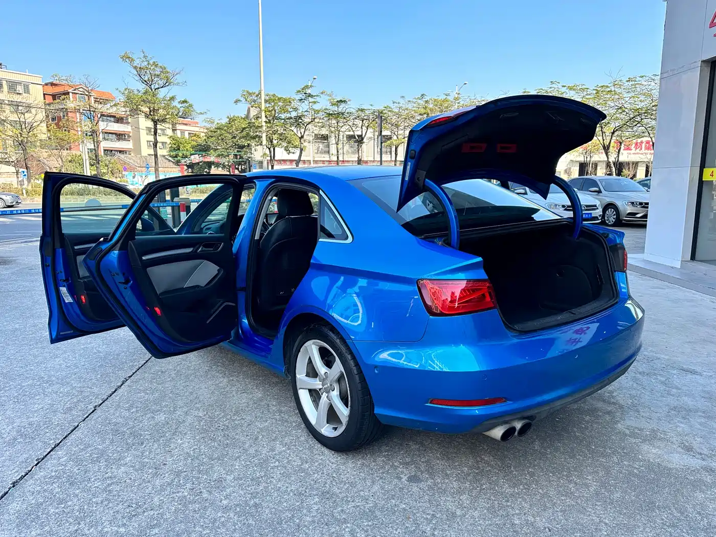 Audi A3 2016 Limousine 40 TFSI Luxury фото 22