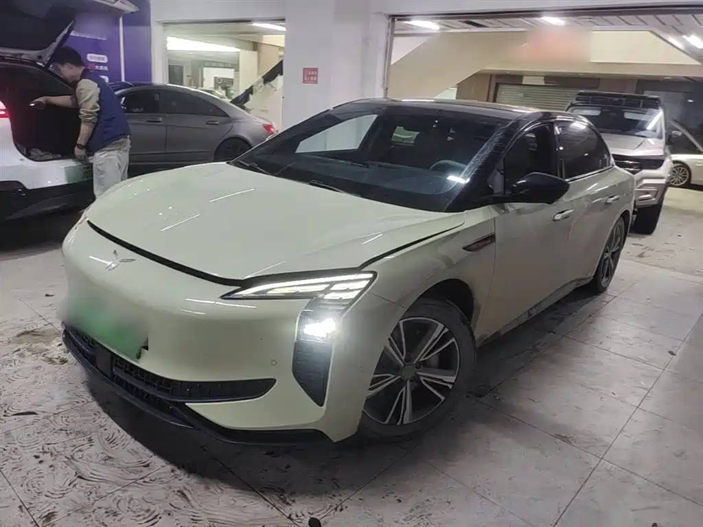 Hongqi EH7 2024 Model 820 Pro