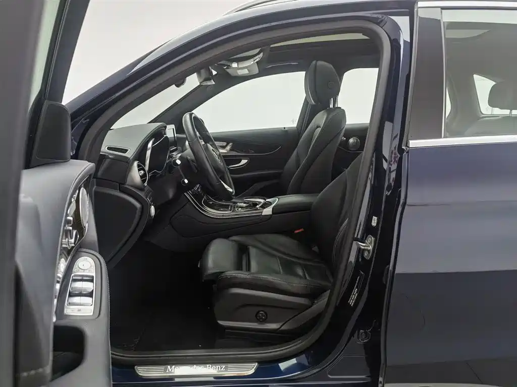 Mercedes-Benz GLC 2017 GLC 260 4MATIC Luxury фото 10