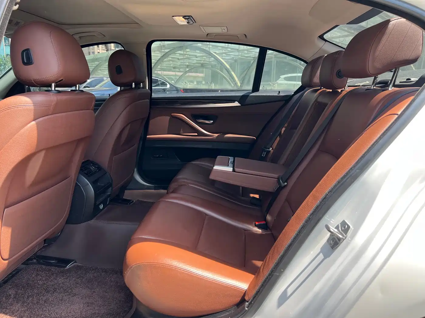 BMW 5 Series 2014 525Li Leading фото 12