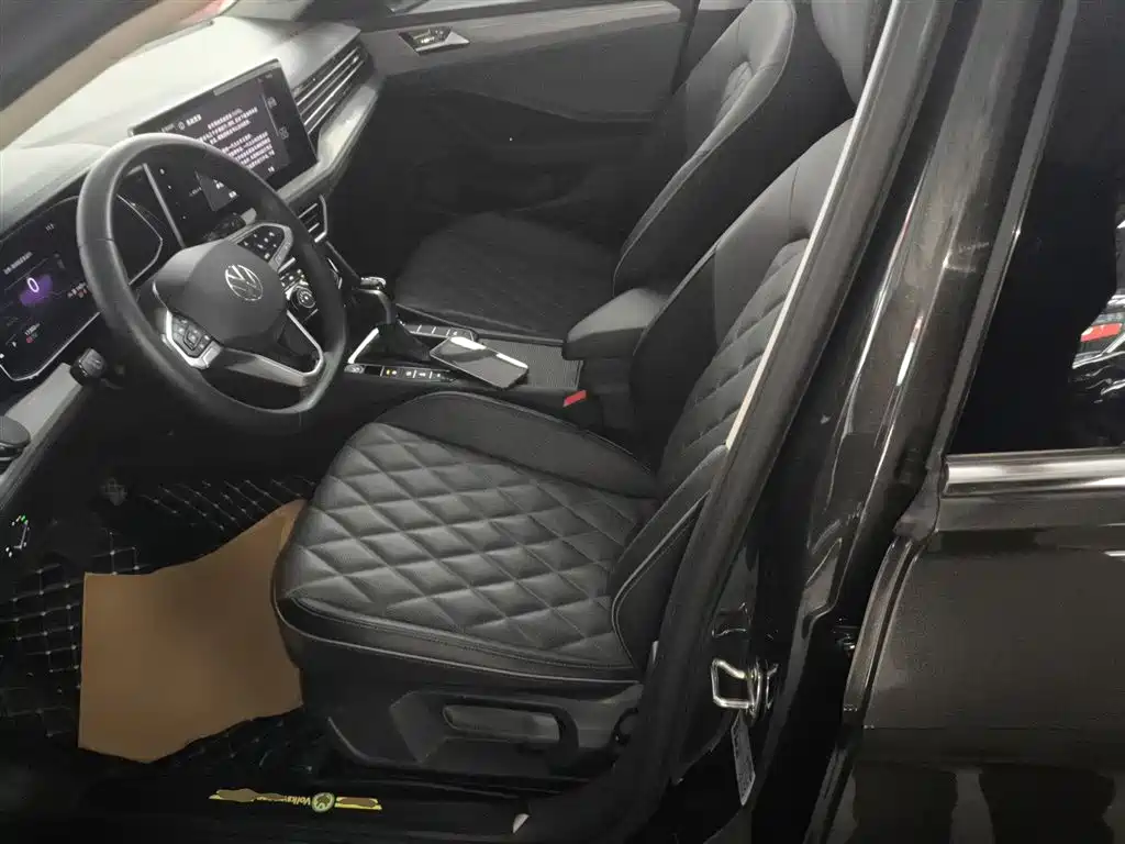 Volkswagen Sagitar 2023 300TSI DSG Surpassing Edition фото 15