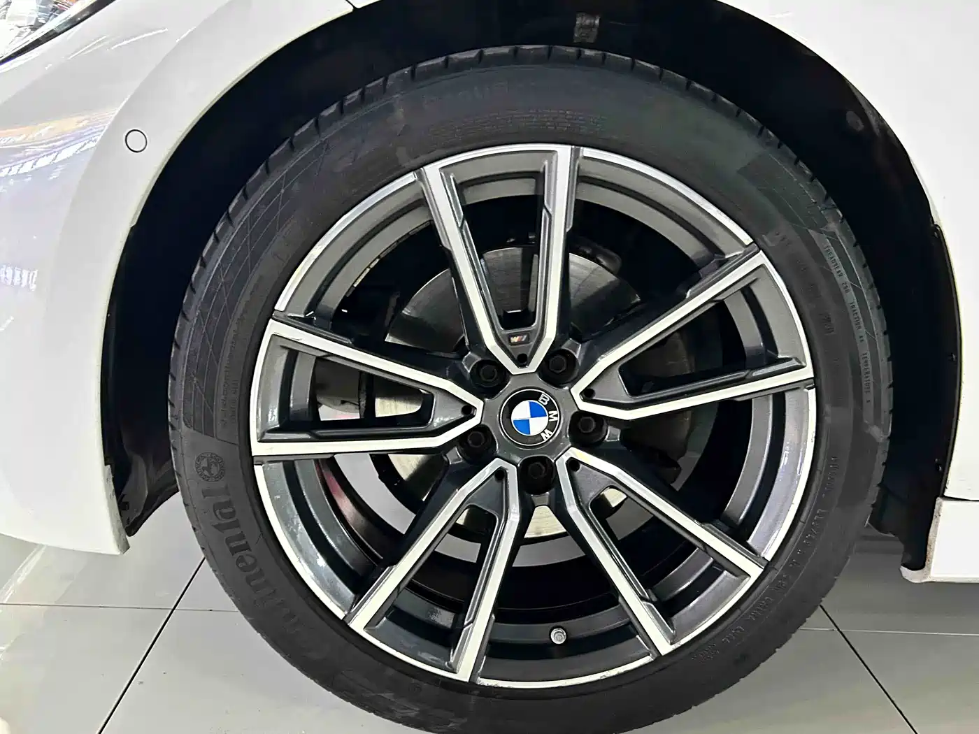 BMW 3 Series 2020 325Li M Sport Package фото 4