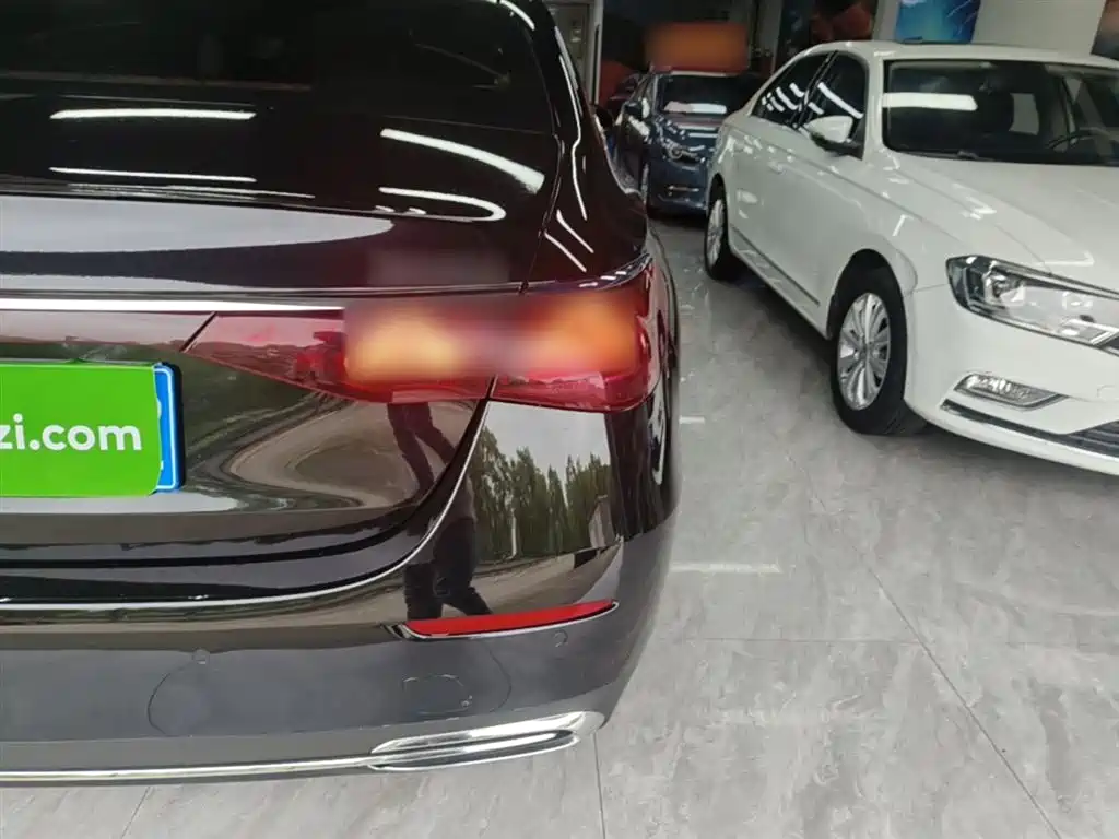 Mercedes-Benz E-Class 2024 Model E 260 L фото 8