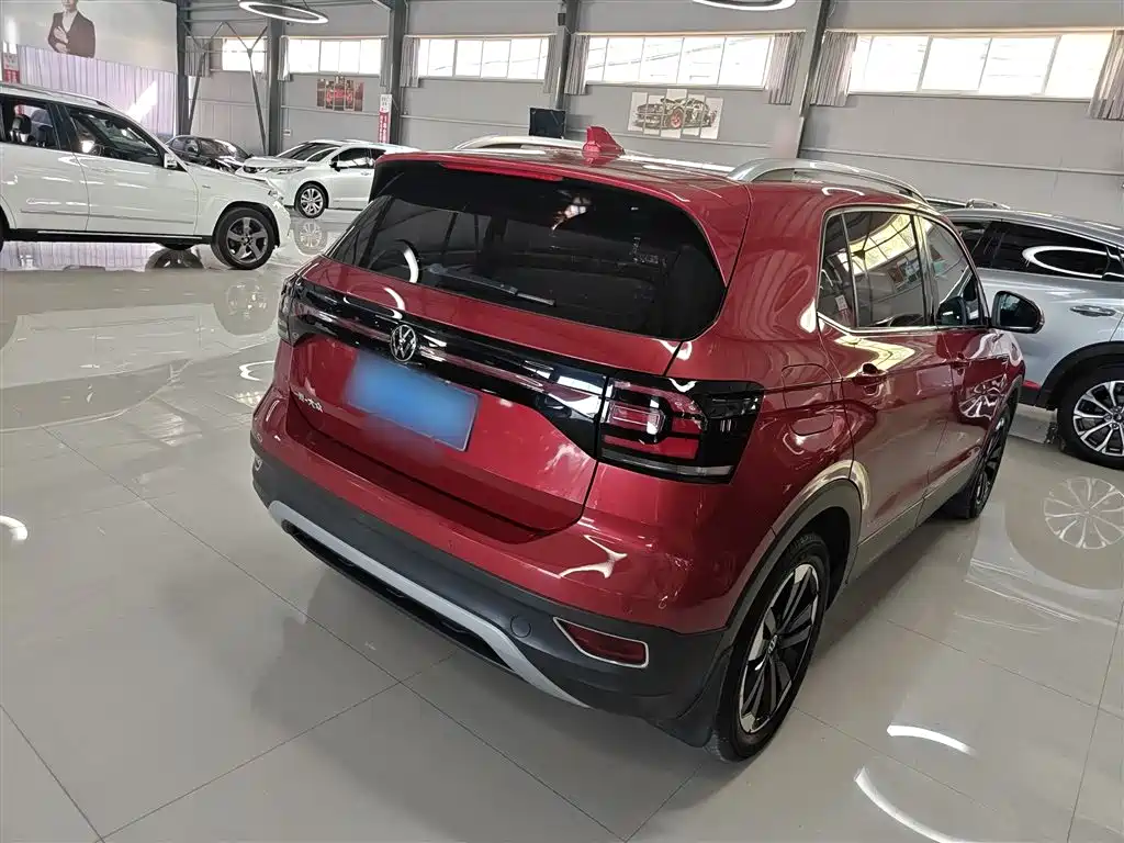 Volkswagen Tanying 2021 1.5L Automatic Smart Connect Edition фото 5