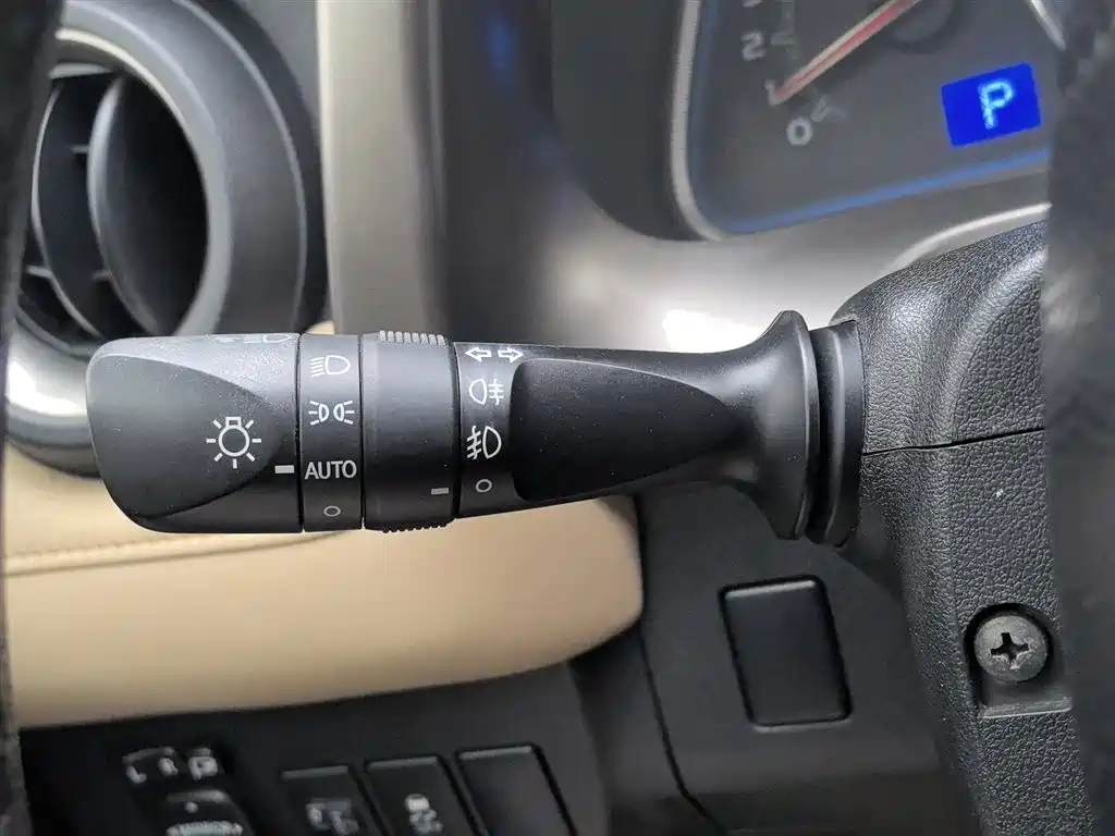 Toyota RAV4 Rongfang 2013 2.0L CVT 4WD Pioneer фото 21