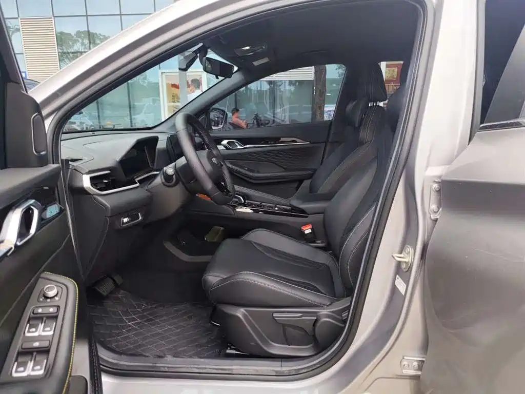 Geely Binyue 2026 2025 BinYue L 1.5TD DCT Beyond Edition