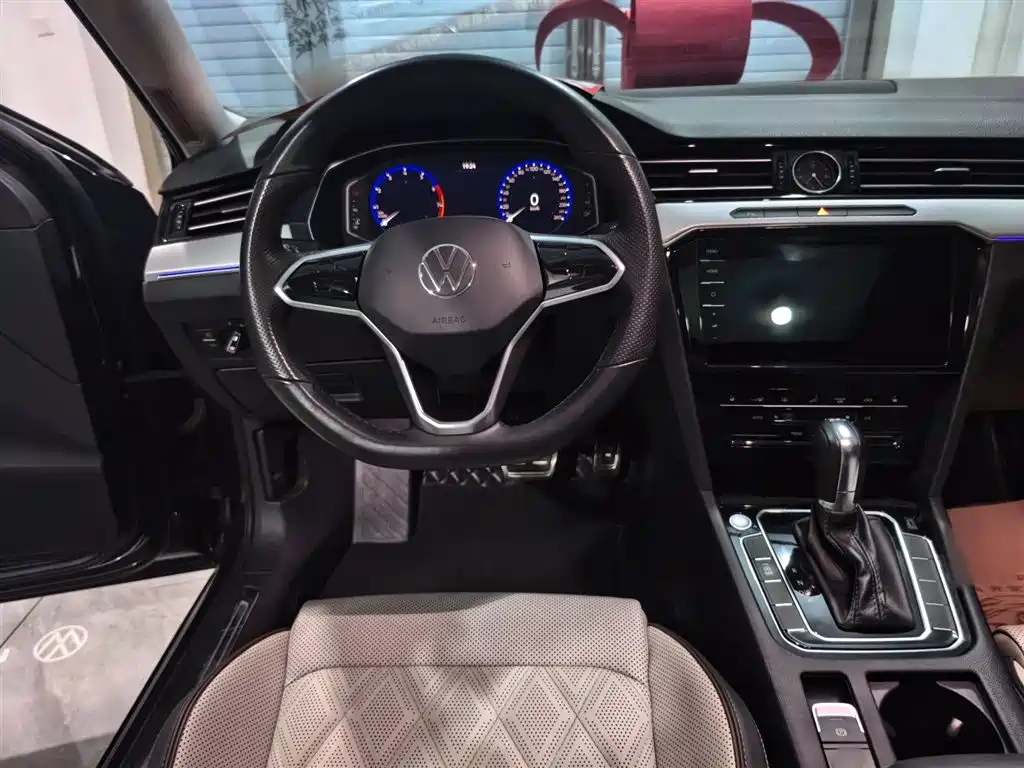 Volkswagen Magotan 2023 2 Million Units Anniversary Edition 330TSI DSG Leading Type фото 22