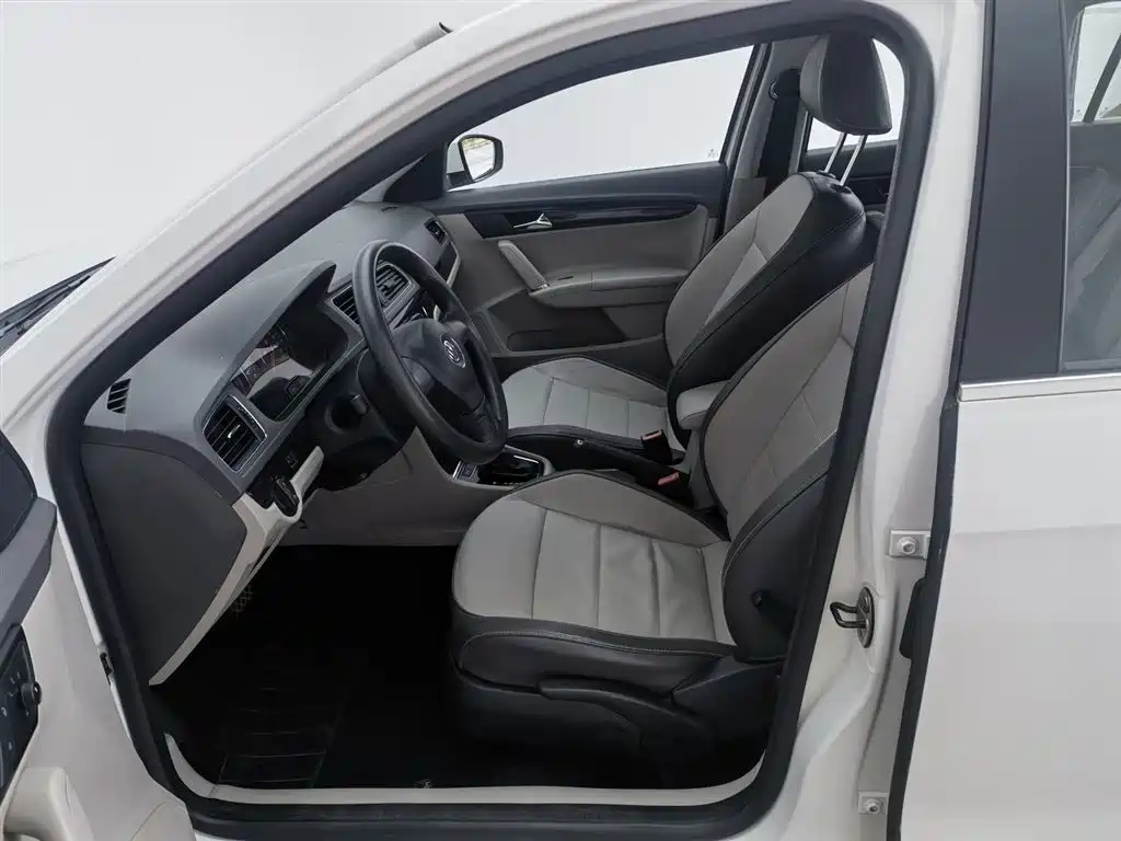 Volkswagen Lavida Tour 2013 1.4TSI Automatic Comfort фото 10