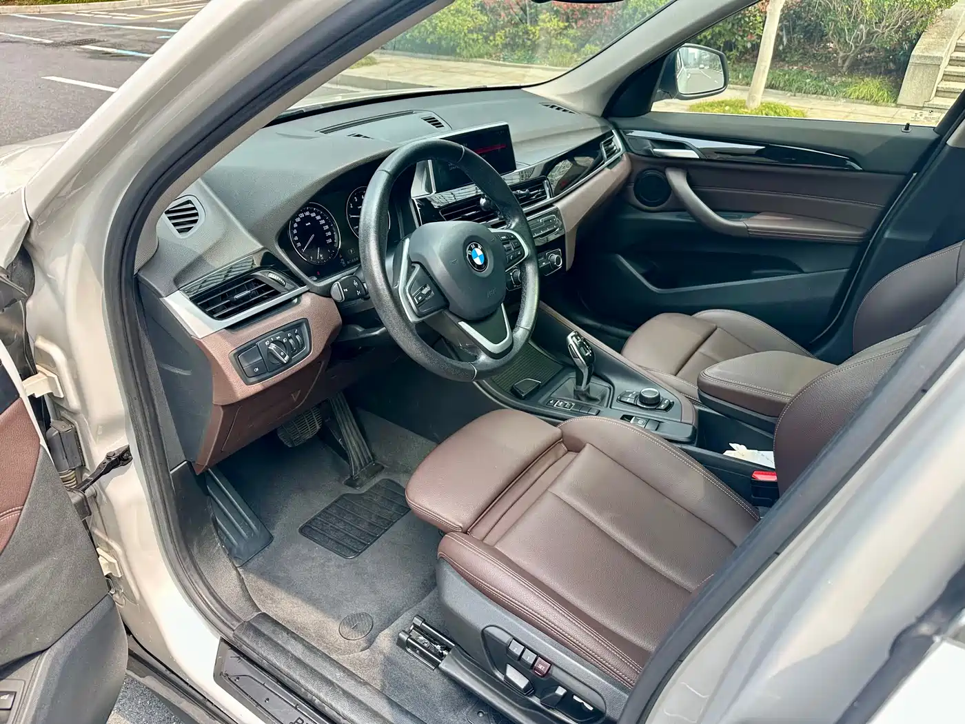 BMW X1 2020 sDrive20Li Fashion Model фото 2