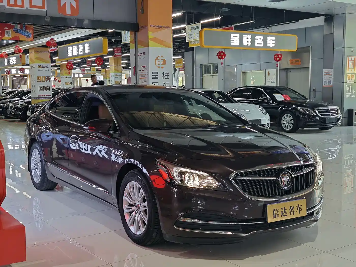 Buick LaCrosse 2016 20T Luxury фото 3
