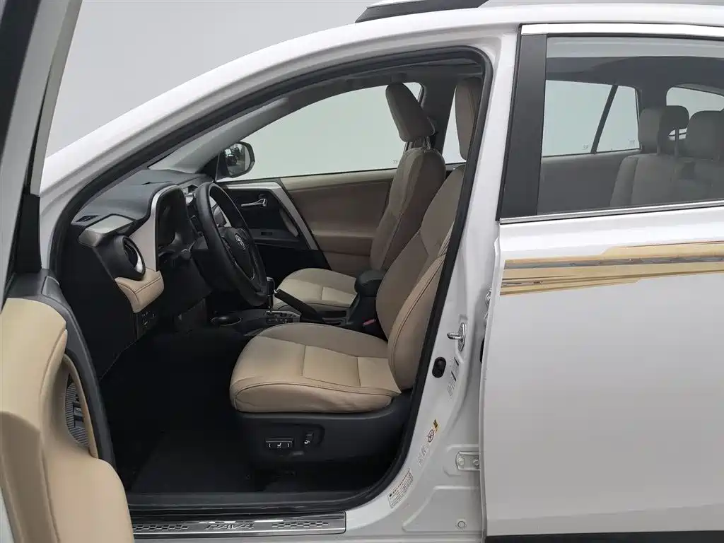 Toyota RAV4 Rongfang 2013 2.0L CVT 4WD Pioneer фото 10