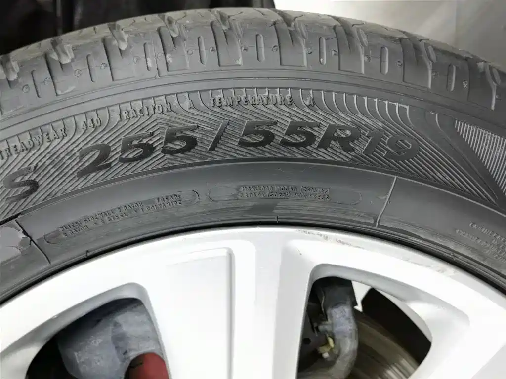 Land Rover Discovery 2013 3.0 SDV6 HSE Diesel фото 24