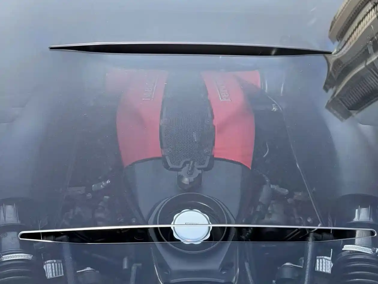 Ferrari F8 2021 2019 Tributo 3.9T V8