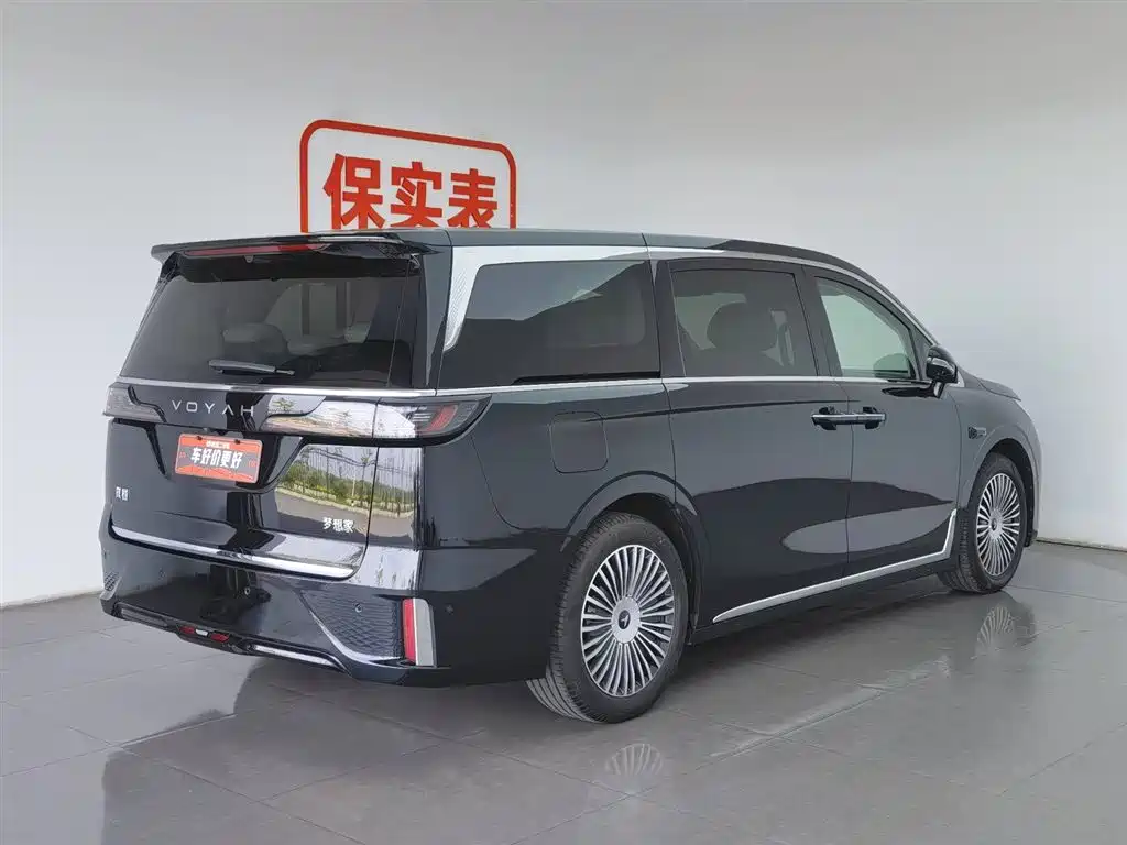 Voyah Auto Voyah Dreamer 2026 PHEV Champion Edition фото 2