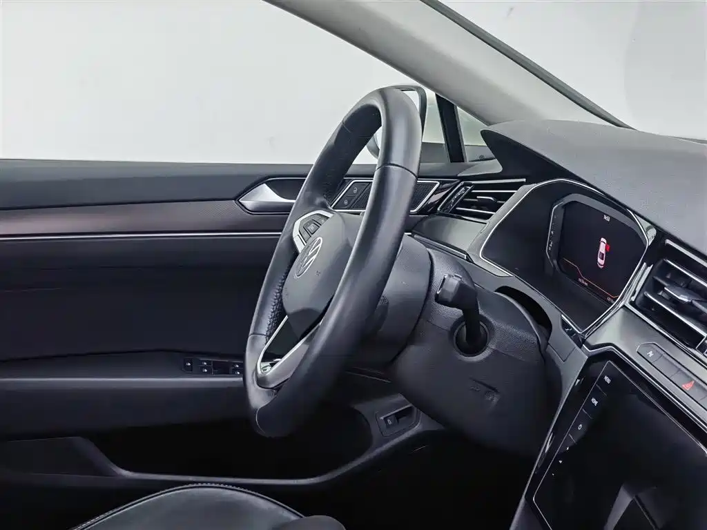 Volkswagen Magotan 2020 330TSI DSG Luxury фото 22