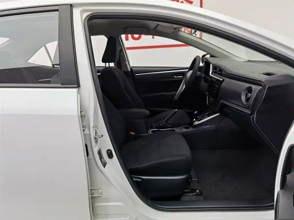 Toyota Levin Twin Engine E+ 2019 1.8PH GS E-CVT Elite Edition фото 23