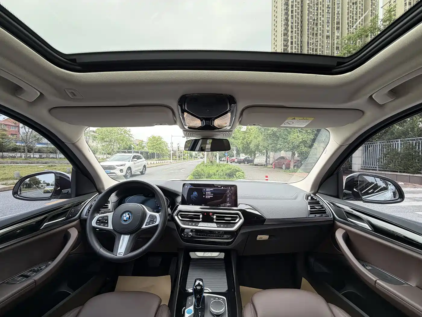 BMW iX3 2022 Leading Edition фото 11
