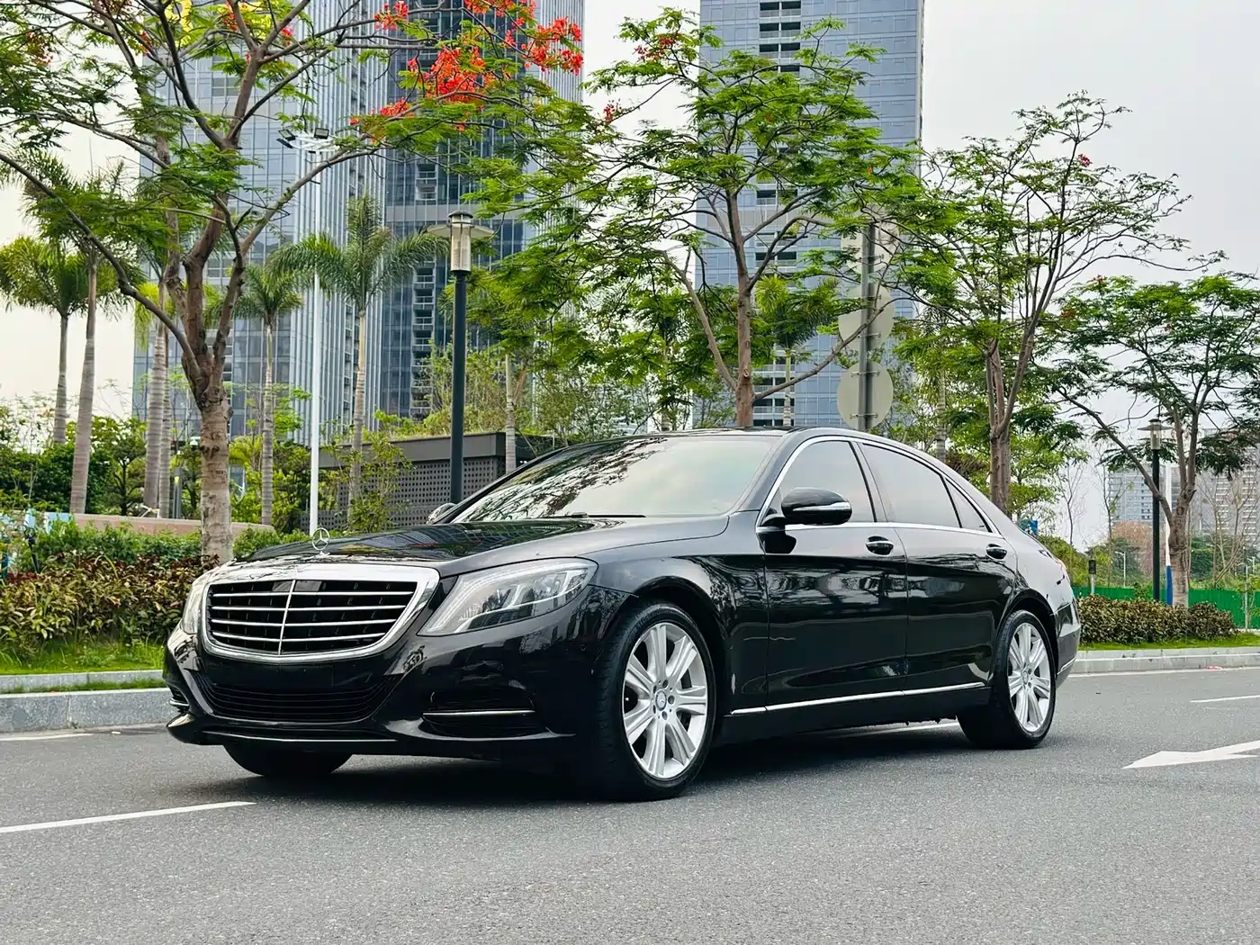 Фото 1 - Mercedes-Benz S-Class