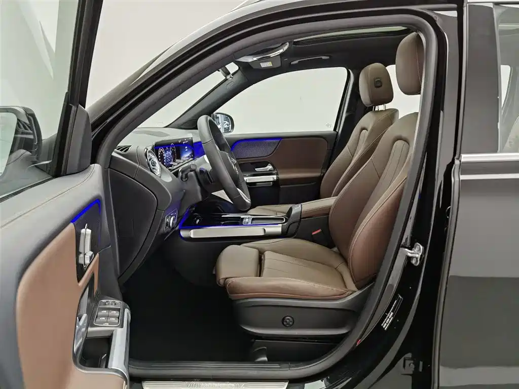 Mercedes-Benz GLB 2024 Facelift GLB 220 Dynamic фото 10