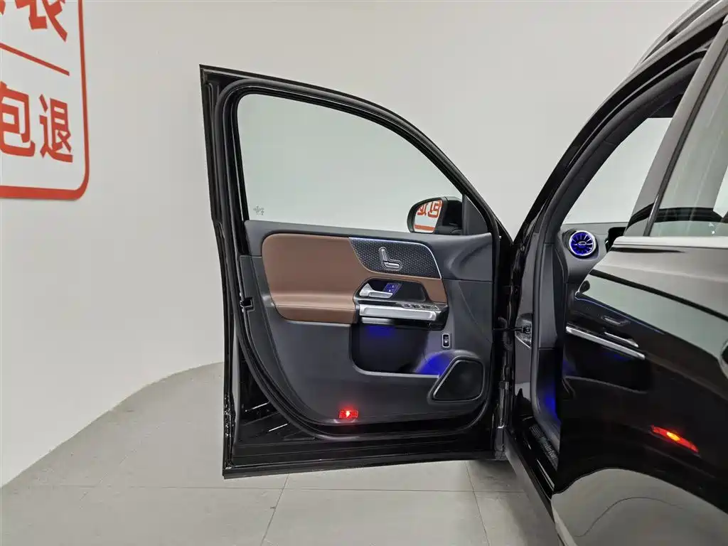 Mercedes-Benz GLB 2024 Facelift GLB 220 Dynamic фото 8