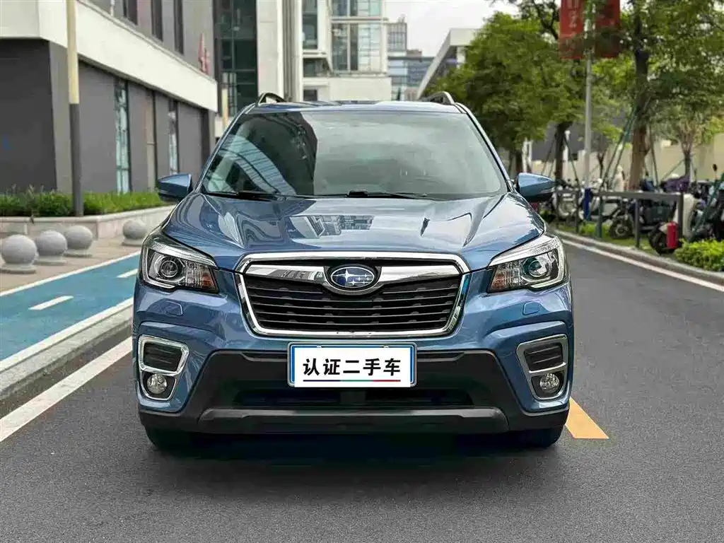 Subaru Forester 2021 2.0i Luxury Edition фото 2