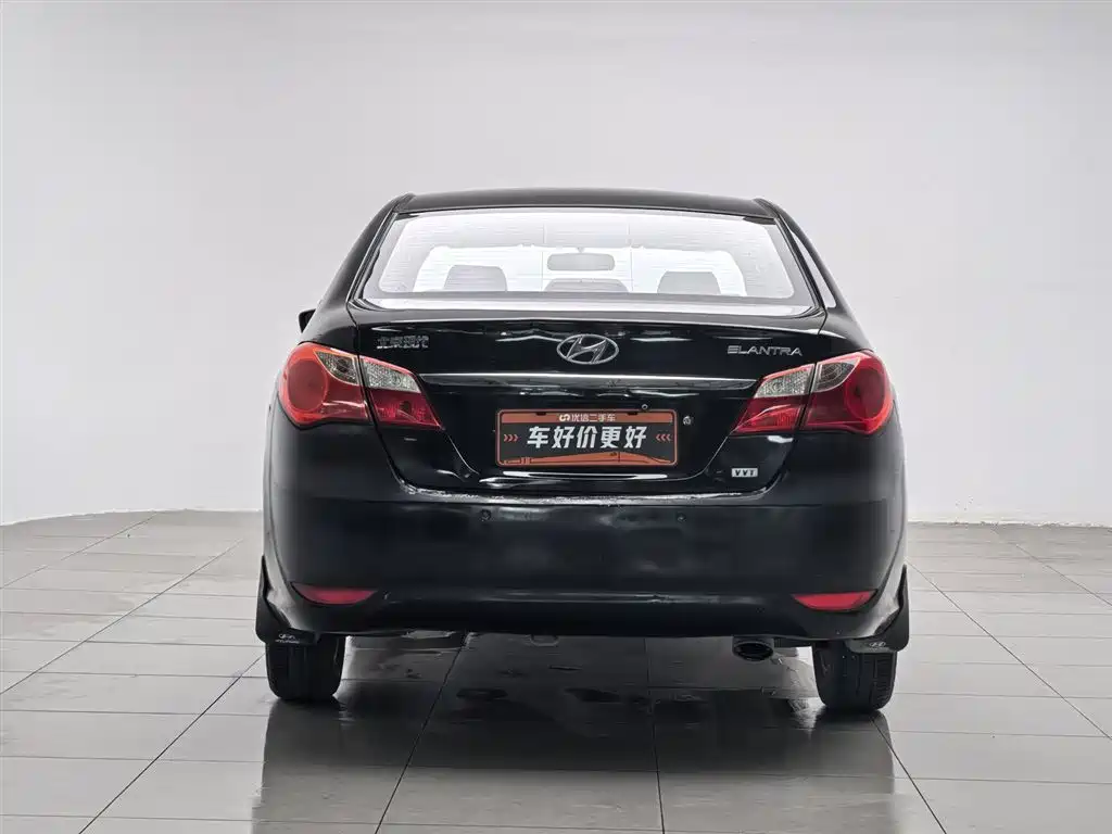 Hyundai Elantra 2011 1.6L Manual Comfort фото 4
