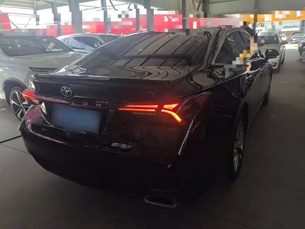 Toyota Avalon 2021 2.5L Luxury Edition фото 7