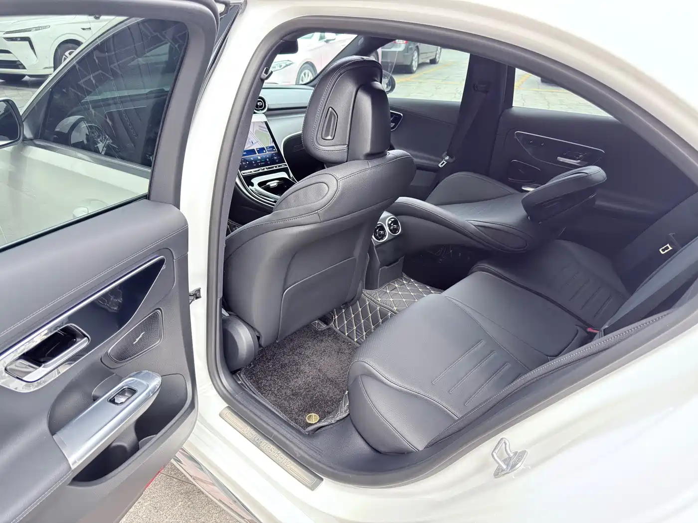 Mercedes-Benz C-Class 2025 Facelift C 200 L Sport Edition фото 6