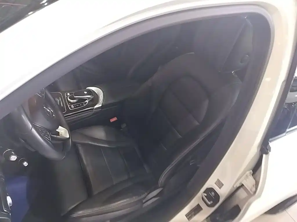 Mercedes-Benz GLC 2016 GLC 260 4MATIC Dynamic фото 15