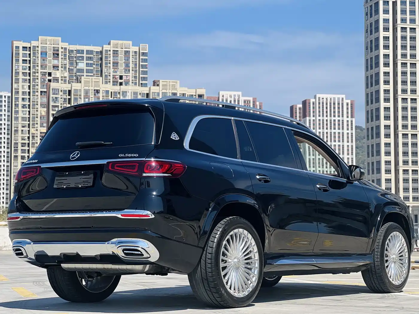 MERCEDES-BENZ GLS