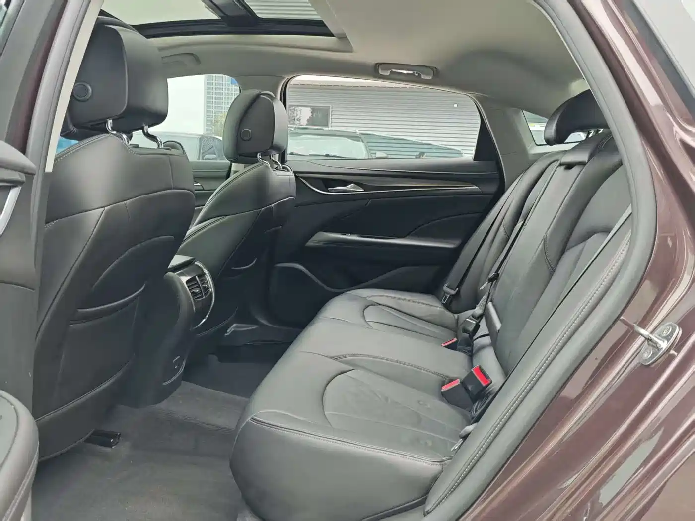 Buick LaCrosse 2018 Model 20T Leading Edition фото 8