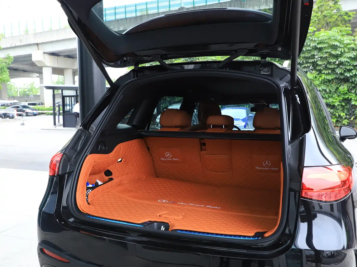 Mercedes-Benz GLC 2024 GLC 300 L 4MATIC Dynamic 5-seater фото 25
