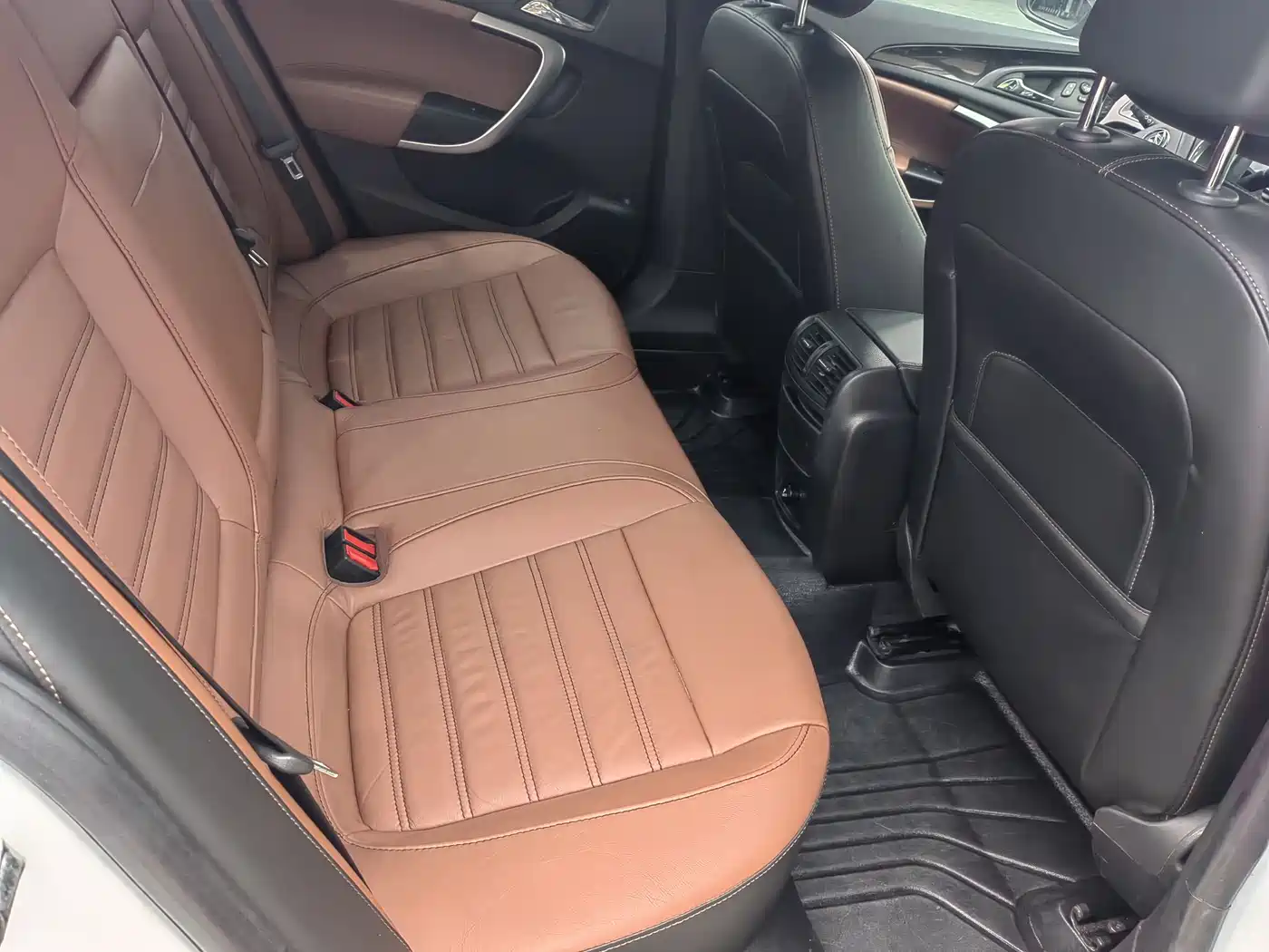 Buick Regal 2015 GS 2.0T Passion Sport Edition фото 8