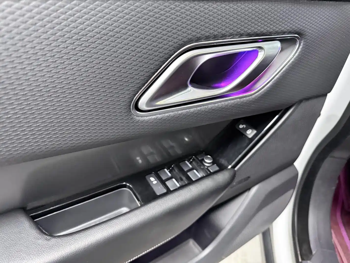 Фото 4 - Land Rover Range Rover Velar
