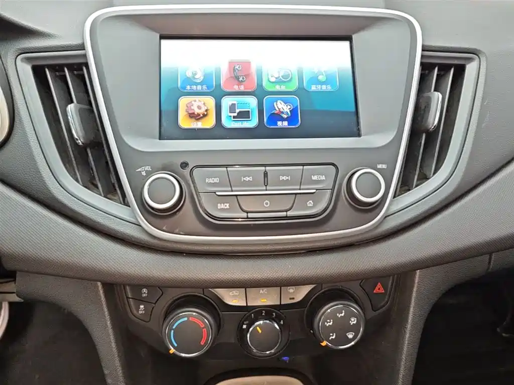 Chevrolet Cavalier 2018 320 Auto Joy Edition фото 13