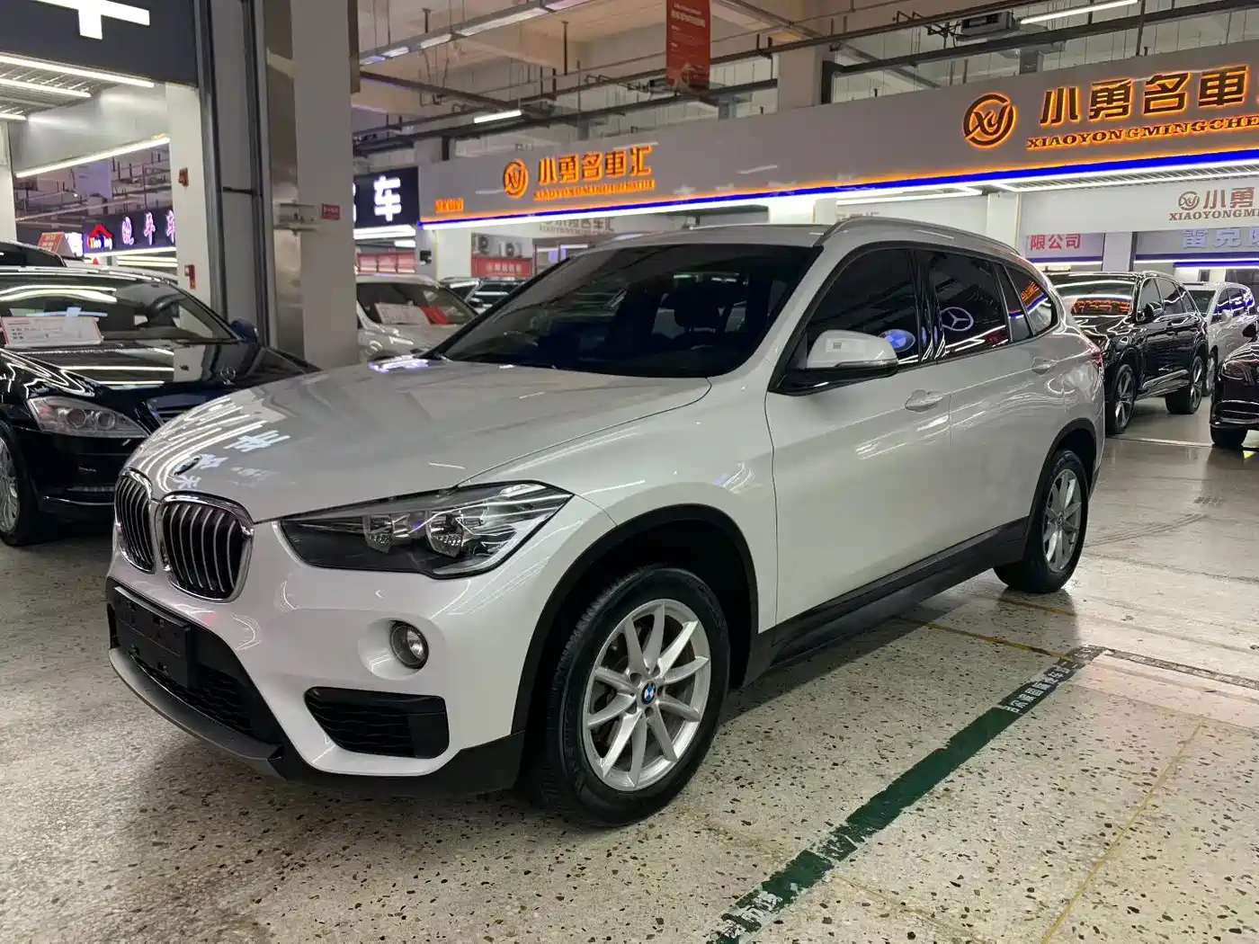 BMW X1 2019 sDrive18Li Fashion Model фото 3