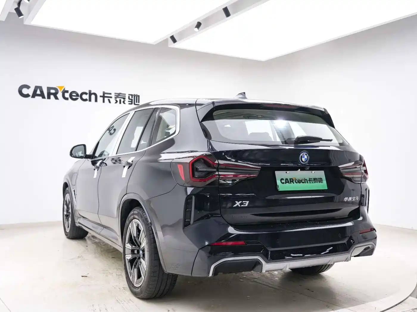 BMW iX3 2022 Facelift Leading Model фото 17