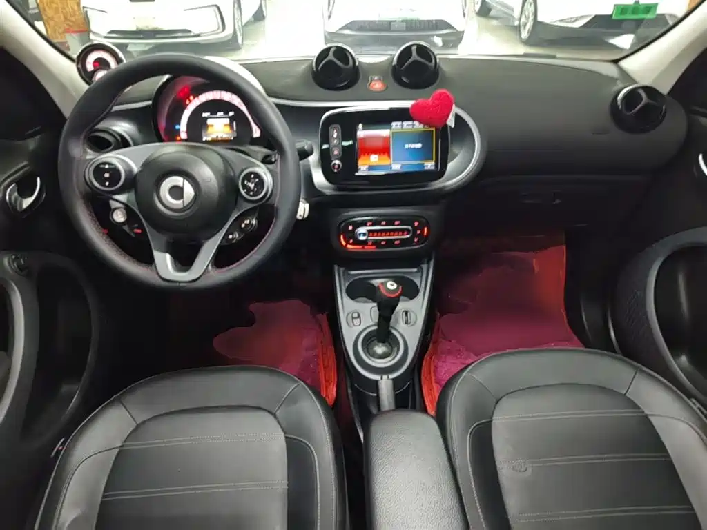 smart forfour 2018 2016 Model 0.9T 66kW Pioneer Edition