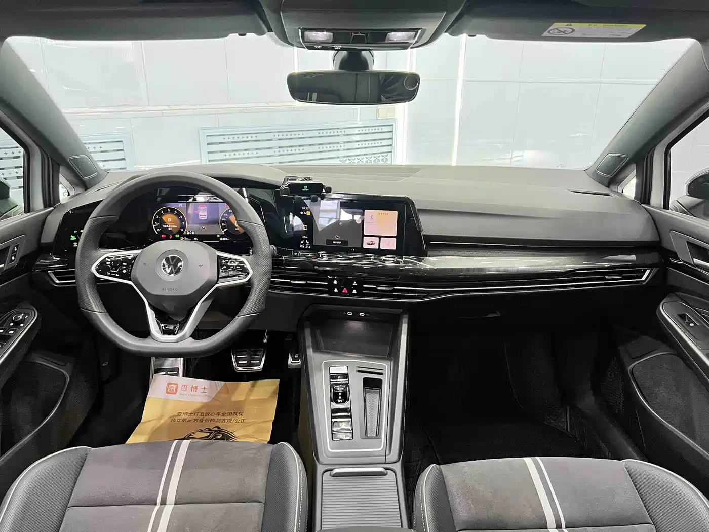 Volkswagen Golf 2023 Facelift 280TSI DSG R-Line Lite фото 15