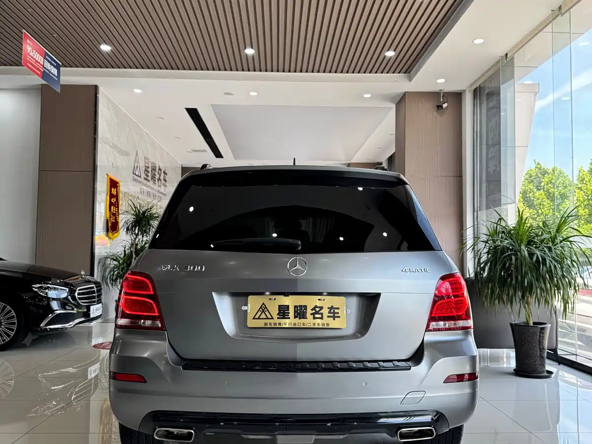 Mercedes-Benz GLK-Class 2013 GLK 300 4MATIC Fashion фото 9