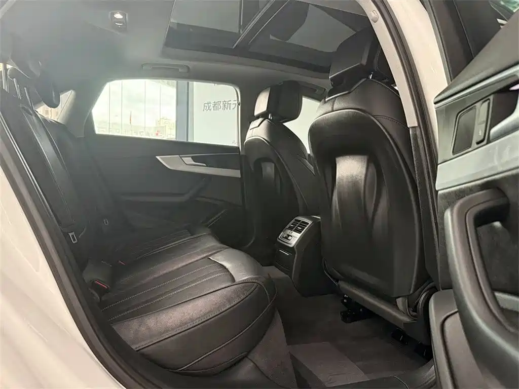 Audi A4L 2022 40 TFSI Fashion Dynamic фото 7