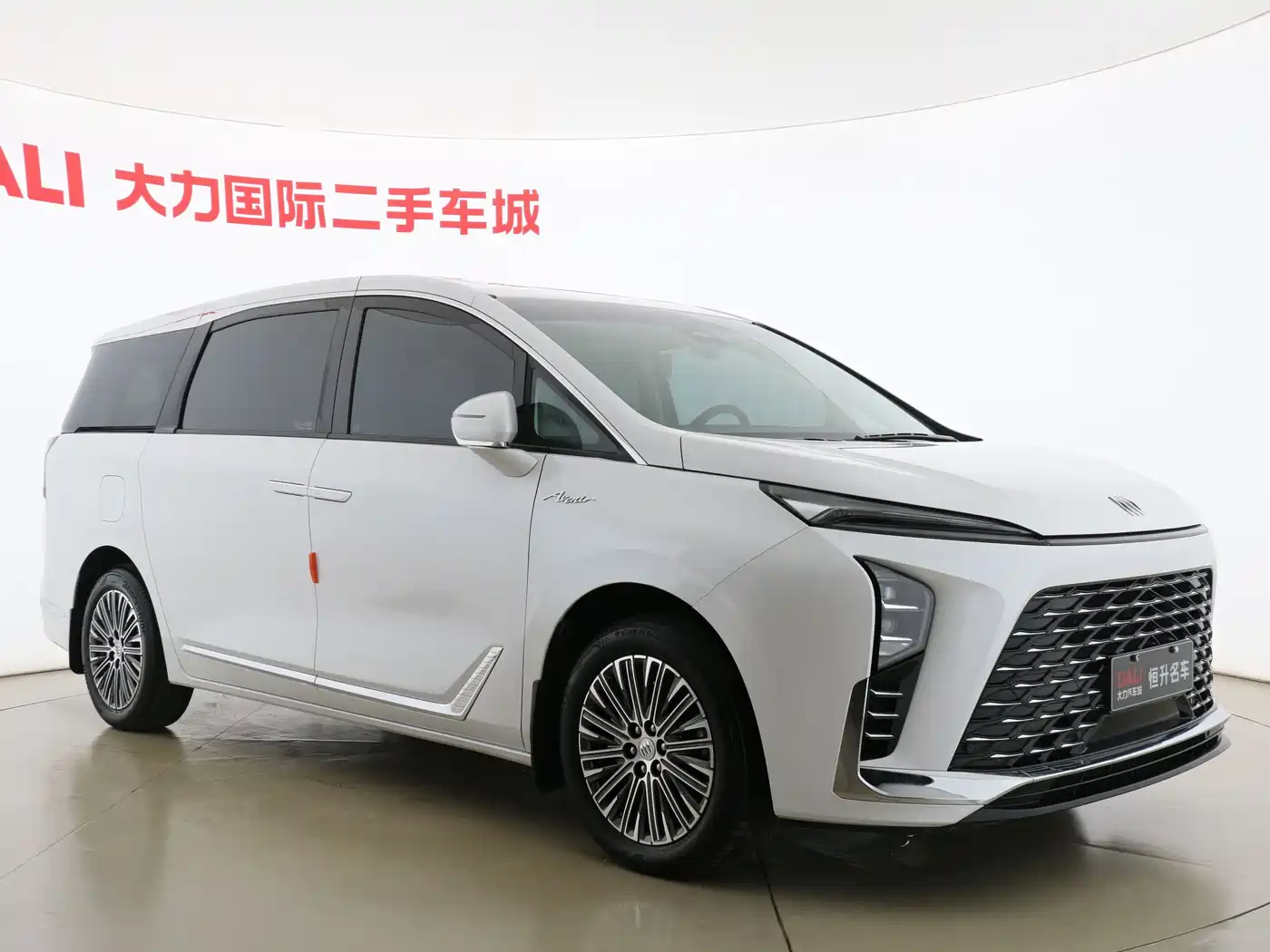 Buick GL8 New Energy 2024 Landglory Smart Enjoy Edition 7-Seater фото 13