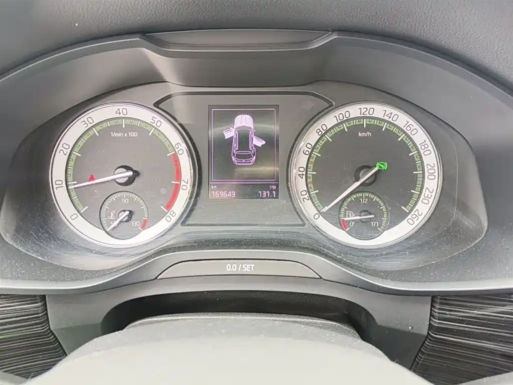 Škoda Kodiaq 2017 TSI330 7-seater 2WD Luxury Edition фото 12