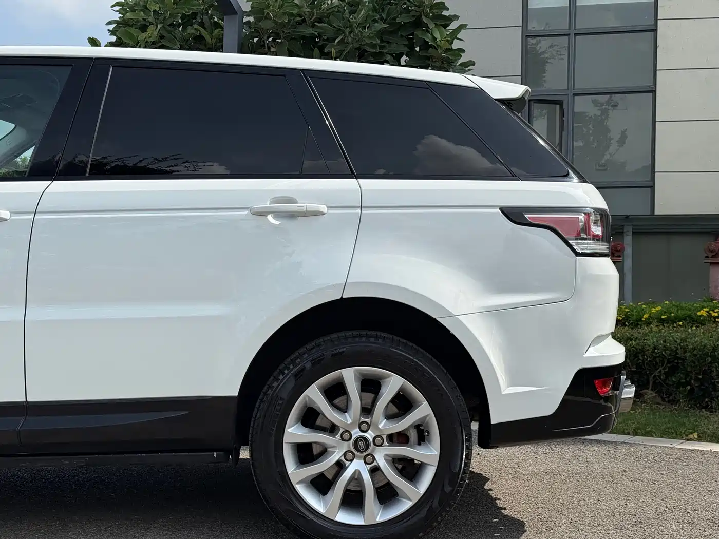 Land Rover Range Rover Sport 2014 3.0 SC V6 HSE фото 12